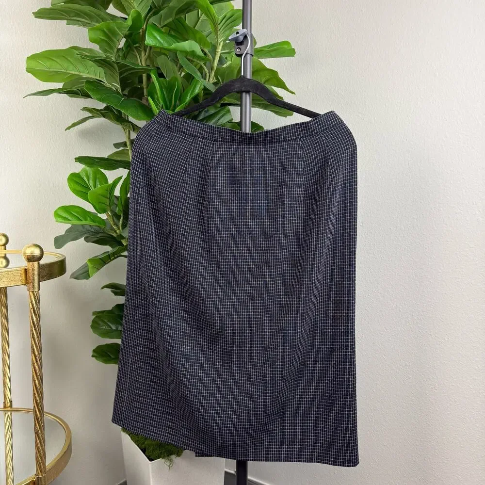 💎✨BEAUTIFUL✨💎 Authentic Burberry suit dress - Picture 9 of 10